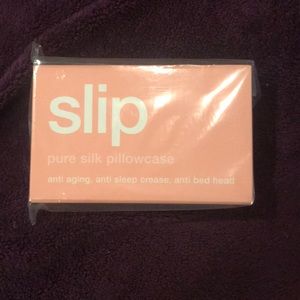 Slip silk pillow case